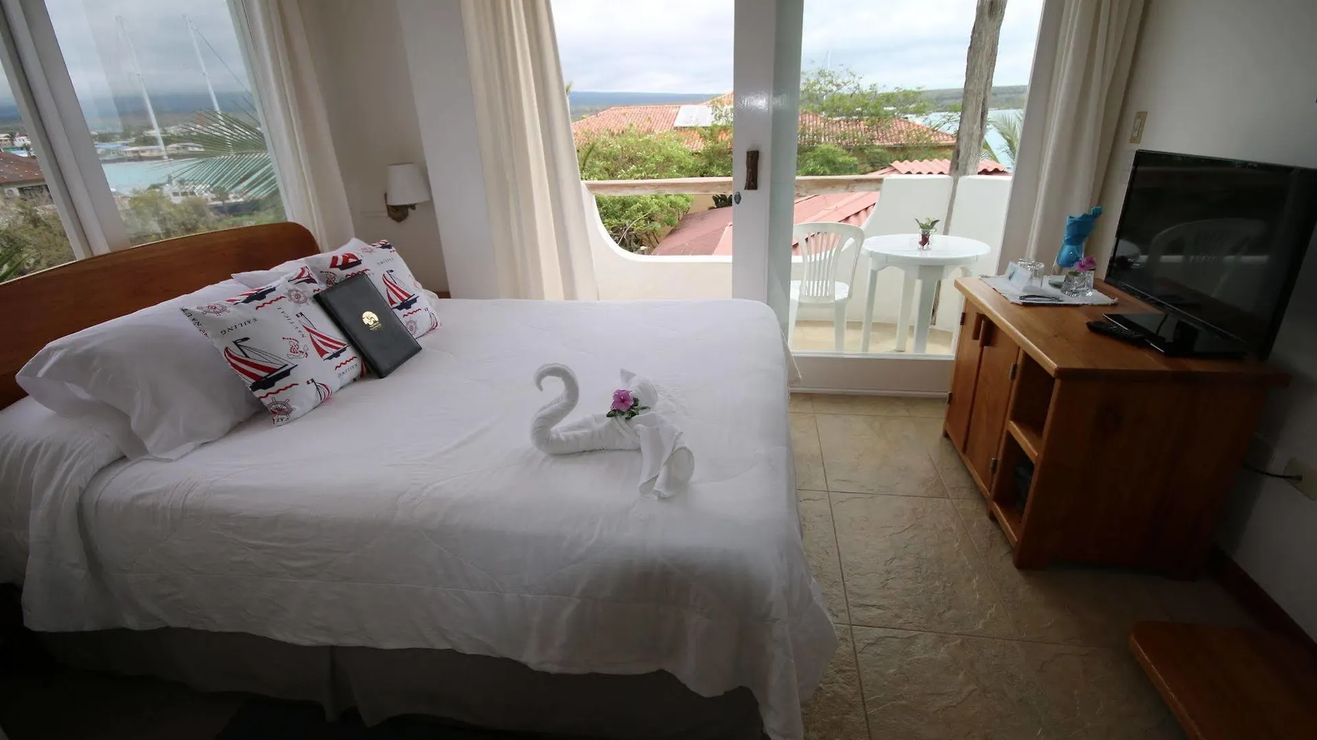 פורטו איורה Hotel Angermeyer Waterfront Inn 5*, פורטו איורה