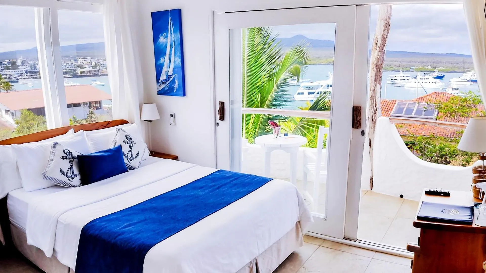 Hotel Angermeyer Waterfront Inn Puerto Ayora
